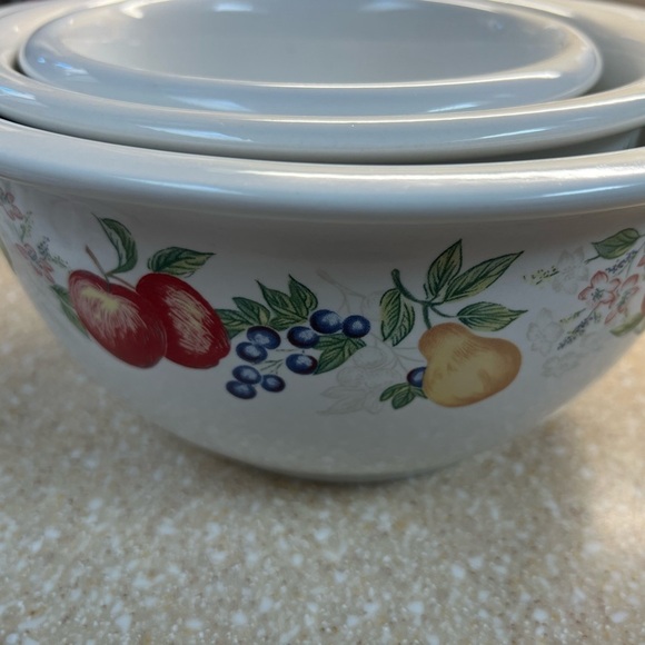 Corelle Other - Vintage Chutney Corelle Set of 3 nesting mixing bowls